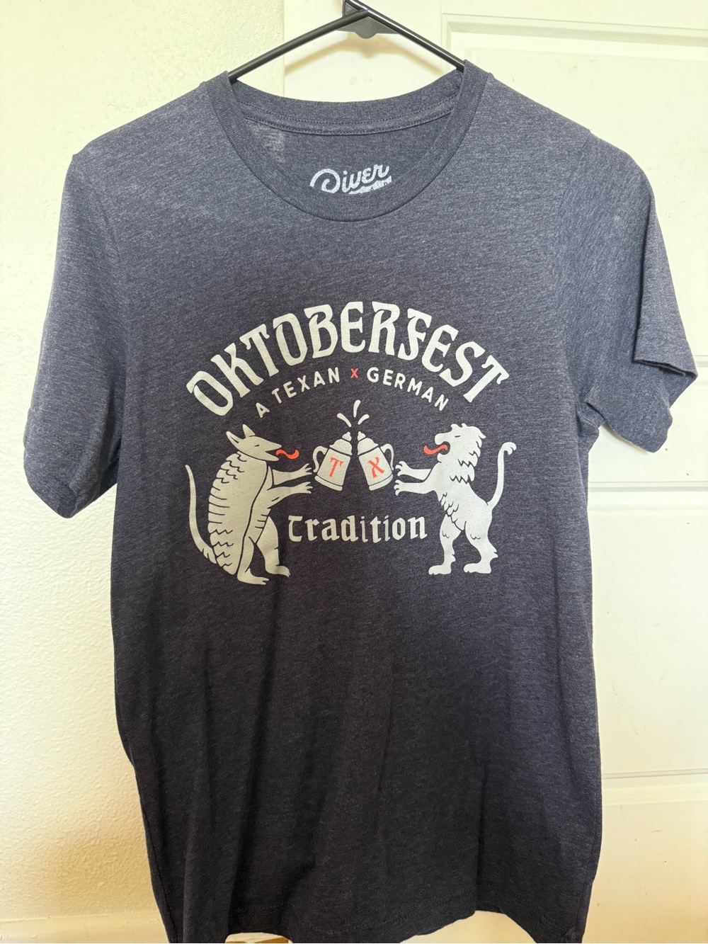 River Road Navy Wurstfest Oktoberfest Graphic Tee - Men's Small